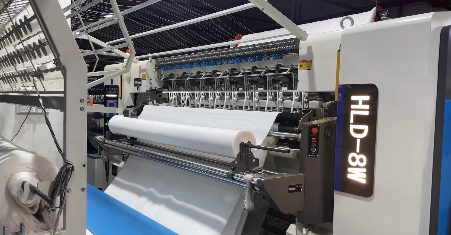 Jahitan Rantaian Komputer Multi-jarum quilting Mesin
